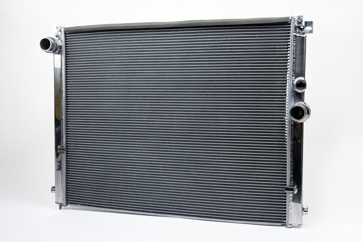 CSF 2020+ Toyota A90/A91 GR Supra / 2019+ BMW Z4 (2.0/3.0L) / 19-21 BMW G2X All-Aluminum Radiator - Bull Strap