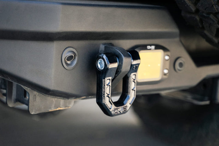 DV8 Offroad Elite Series D-Ring Shackles - Pair (Black) - Bull Strap