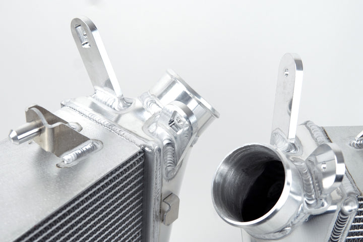 CSF 2020+ Audi C8 RS6/RS7 High-Performance Intercooler System - Black - Bull Strap