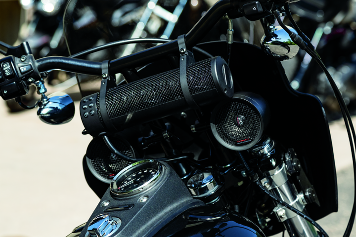 Kuryakyn Road Thunder Speaker Pods Bluetooth Audio Controller Black - Bull Strap
