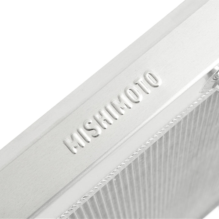 Mishimoto 2014+ Chevrolet Silverado 1500 V8 Aluminum Radiator - Bull Strap