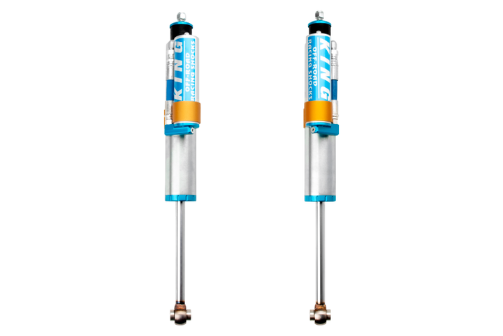 King Shocks 2005+ Ford F-250/F-350 4WD Front 2.5 Dia Remote Res Shock for 1-2.5in Lift (Pair) - Bull Strap