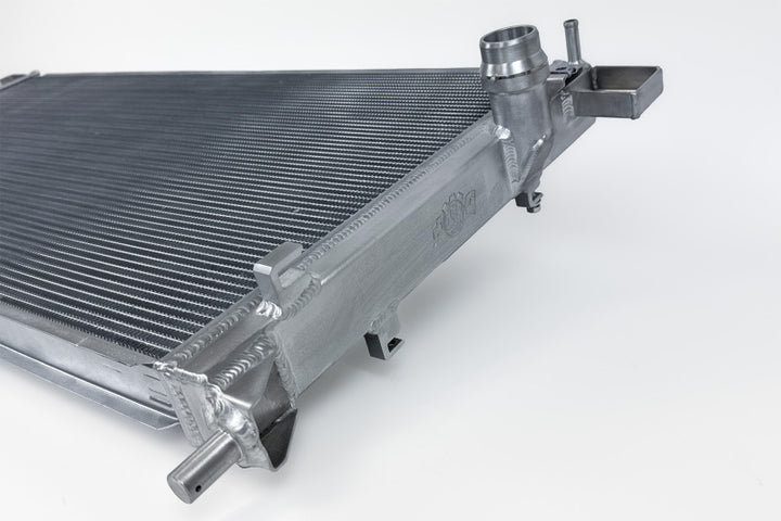 CSF 2021+ Ford Bronco/2024+ Ford Ranger 2.3L & 2.7L EcoBoost Heavy Duty All Metal Radiator - Bull Strap