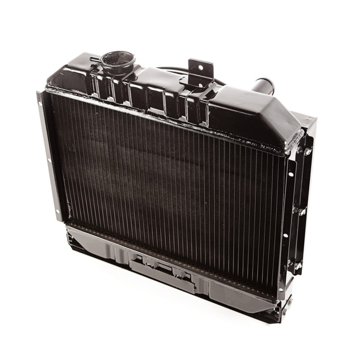 Omix Radiator w/ Fan Shroud 2 Row- 41-52 Willys Models - Bull Strap