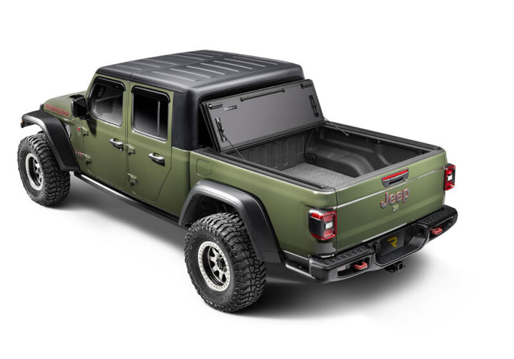 BAK 14-18 GMC Silverado/Sierra 1500 & 15-19 1500/2500/3500 5.9ft. Bed BAKFlip MX4 TS - Bull Strap