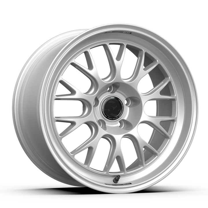 fifteen52 Holeshot RSR 19x8.5 5x112 42mm ET 57.1mm Center Bore Radiant Silver - Bull Strap