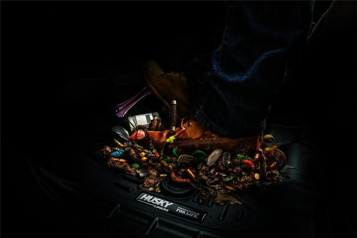 Husky Liners 08-14 Buick Enclave/09-14 Chevy Traverse WeatherBeater Black Cargo Liner (2nd Seat) - Bull Strap