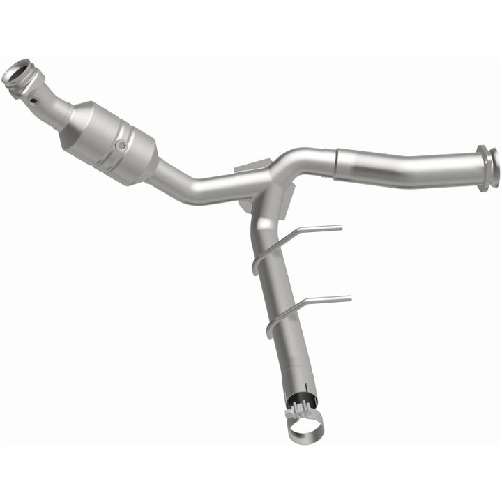 Magnaflow Conv DF 2011-2014 F-150 5.0L Underbody - Bull Strap