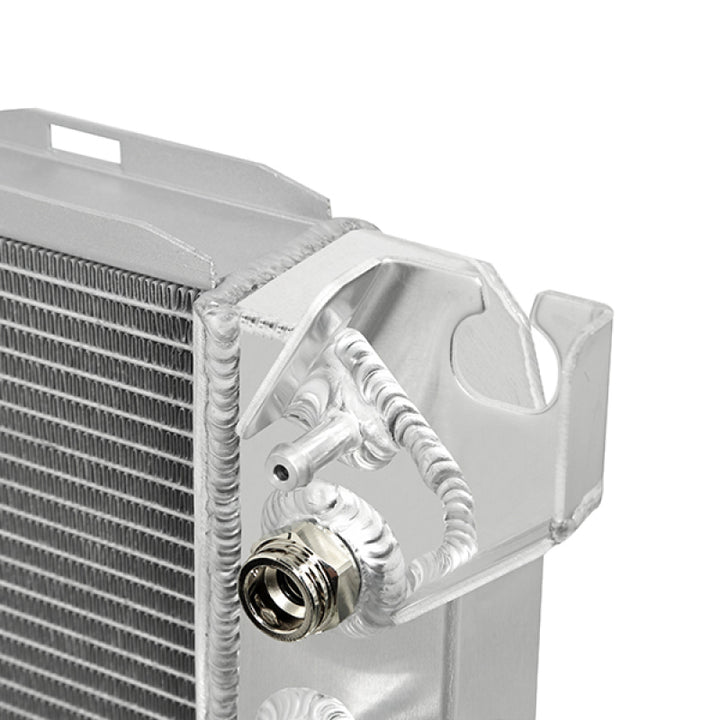 Mishimoto 2014+ Chevrolet Silverado 1500 V8 Aluminum Radiator - Bull Strap