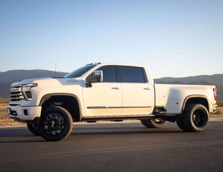 Cognito 20-24 Chevy/GMC Silv/Sierra 2500/3500 HD 2WD/4WD 3in Elite Leveling Kit w/ King 2.5 RR - Bull Strap