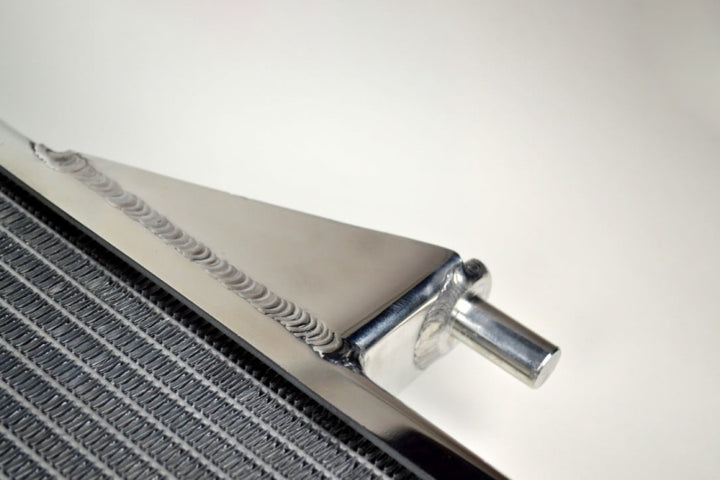 CSF 06-10 Hummer H3/H3T 3.5L/3.7L/5.3L Radiator - Bull Strap