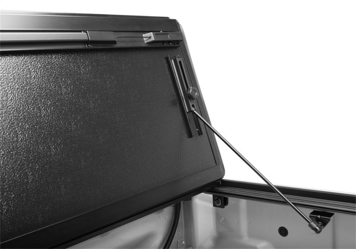BAK 2022 Nissan Frontier 5ft Bed BAKFlip G2 - Bull Strap