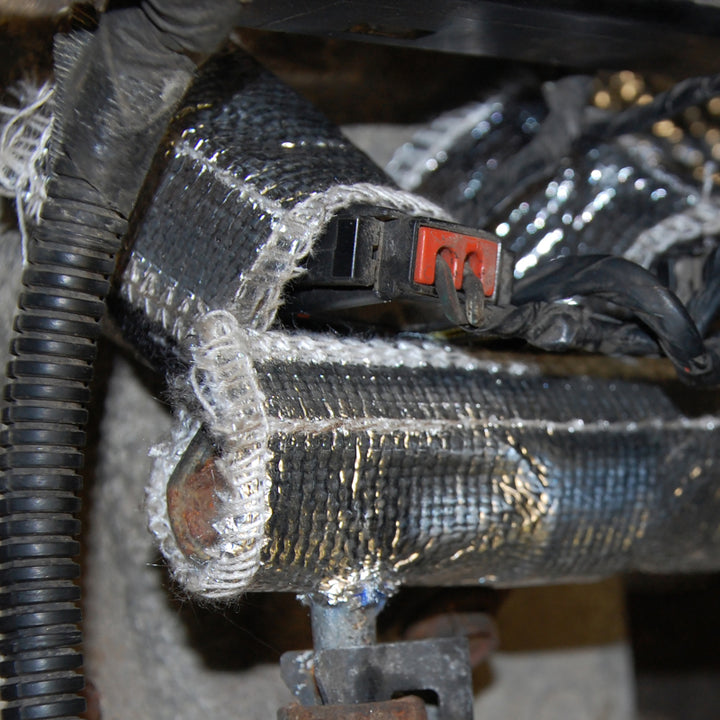 DEI Fuel Rail and Injecter Cover Jeep 1997 - 2004 4.0L Engine - Bull Strap