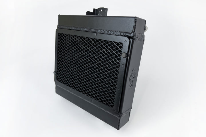 CSF BMW F8X M3/M4/M2C Auxiliary Radiators w/ Rock Guards (Sold Individually - Fits Left and Right - Bull Strap