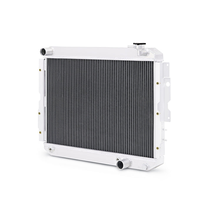Mishimoto 81-90 Toyota Land Cruiser FJ60 Aluminum Radiator - Bull Strap