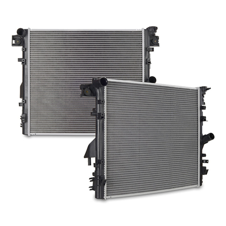 Mishimoto 07-15 Jeep Wrangler JK Replacement Radiator - Plastic - Bull Strap