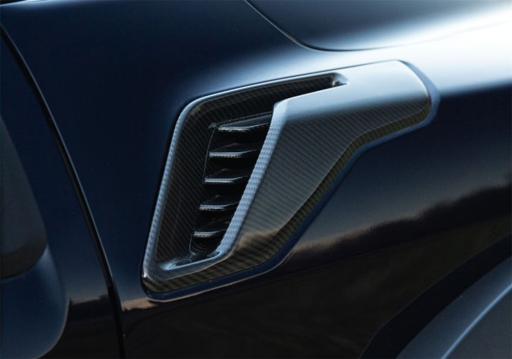 Ford Racing 21-24 F-150 Raptor Carbon Fiber Fender Vent Set - Gloss - Bull Strap