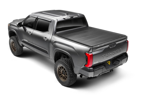 Retrax 21-23 Ford F-150 SuperCrew/Super Cab 5.5ft. Bed Retrax EQ - Bull Strap