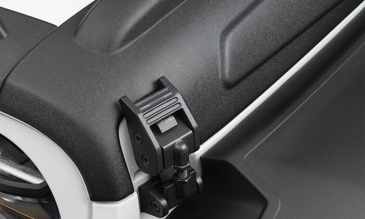 Bushwacker 07-18 Jeep Wrangler JK/JKU Trail Armor Hood Armor (3pc Set) - Tex. Black - Bull Strap
