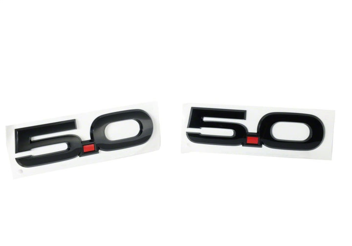 Ford Racing 15-17 Ford Mustang 5.0L Fender Emblem Black - Bull Strap