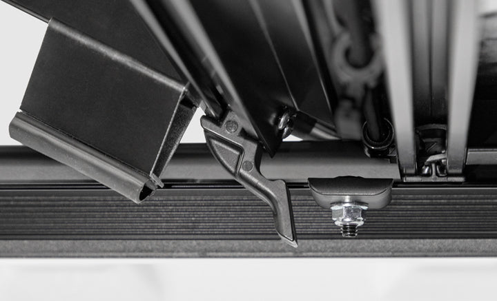 Access LOMAX Tri-Fold Cover Black Urethane Finish 04+ Ford F-150 - 5ft 6in Bed - Bull Strap