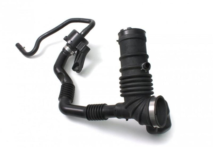 PERRIN 13-16 Subaru BRZ/Toyota FR-S (Manual & Auto) 17-20 BRZ/86 (Auto Only) Inlet Hose - Black - Bull Strap