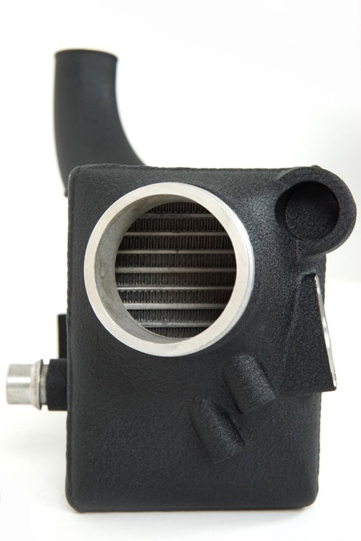 CSF 16-21 BMW M5 (F90) / 17-21 BMW M8 (F91/F92/F93) Twin Charge-Air-Cooler Set - Crinkle Black - Bull Strap