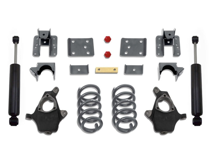 MaxTrac 14-16 GM C/K1500 2WD/4WD Extended/Crew Cab w/Cast Steel Susp. 4in/6in Lowering Kit - Bull Strap
