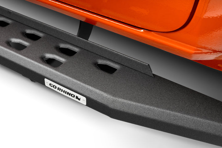 Go Rhino RB20 Slim Running Boards - Universal 80in. - Tex. Blk - Bull Strap