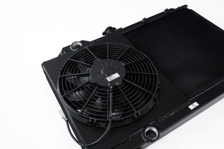 CSF 96-07 Mitsubishi Evo 4/5/6/7/8/9 Full-Slim Radiator w/12in Fan & Shroud/-16AN - Black - Bull Strap
