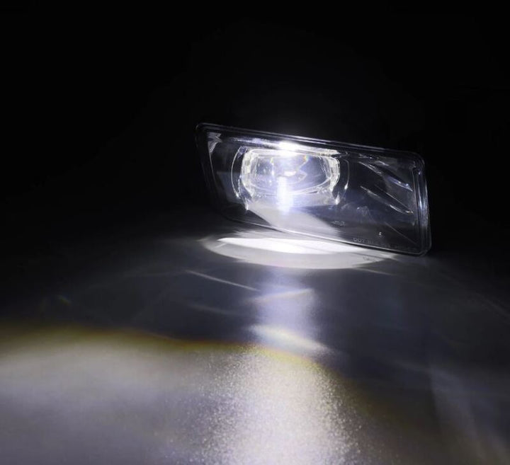 AlphaRex 07-13 Chevrolet Silverado/04-17 Tahoe DoubleTap Dual Color LED Proj Fog Lights - Wt/Ambr - Bull Strap