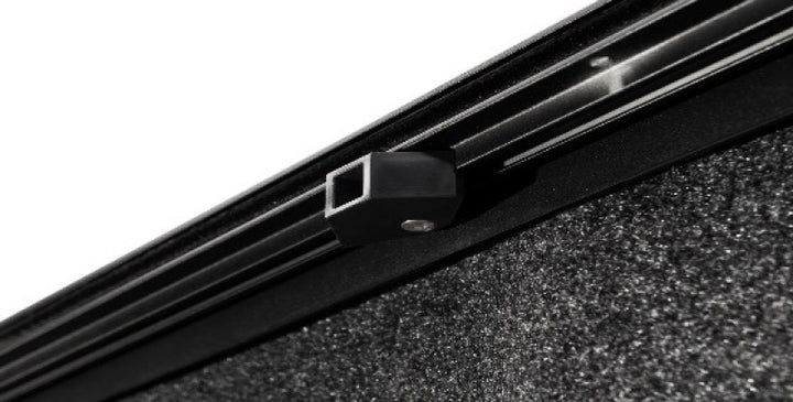 Retrax 09-18 Ram 1500 w/o RamBox (6.4ft. Bed) Retrax IX - Bull Strap