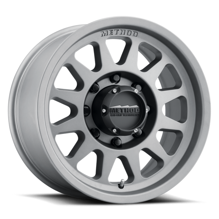 Method MR704 HD 17x9 18mm Offset 8x170 130.81mm CB Titanium Wheel - Bull Strap
