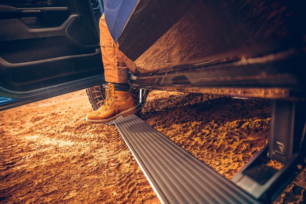 AMP Research 2025 RAM 1500 (Gas ONLY) PowerStep Plug & Play - Black - Bull Strap