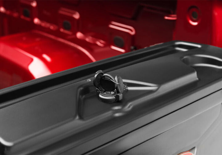 UnderCover 17-20 Ford F-250/F-350 Passengers Side Swing Case - Black Smooth - Bull Strap