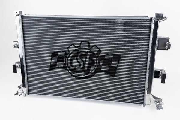 CSF 16-18 Ford Focus RS Radiator - Bull Strap