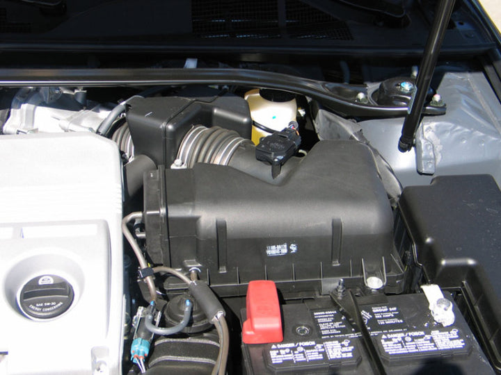 K&N 01-06 Toyota Camry / 04-10 Sienna / 01-09 Highlander / 03-06 Lexus RX330 Drop In Air Filter - Bull Strap