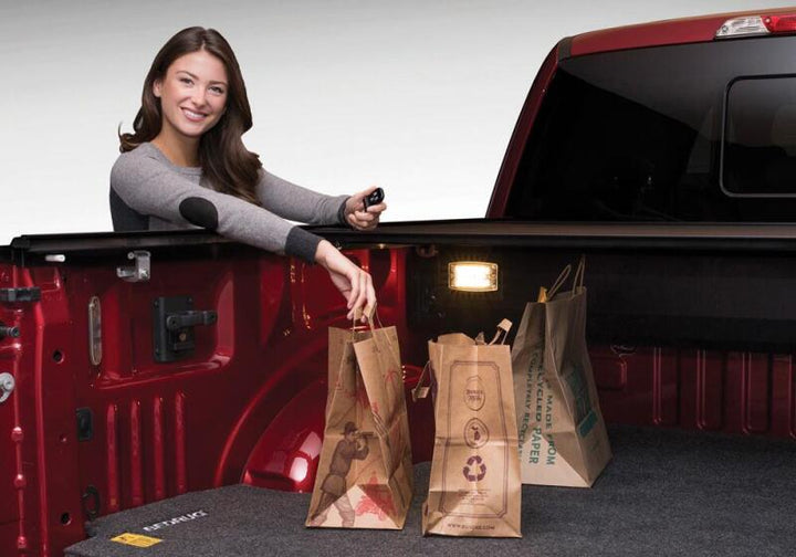 Retrax 17-18 Super Duty F-250-350 Short Bed PowertraxPRO MX - Bull Strap