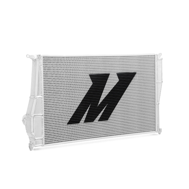 Mishimoto 2006-2013 BMW 335i/135i (Manual) Performance Aluminum Radiator - Bull Strap