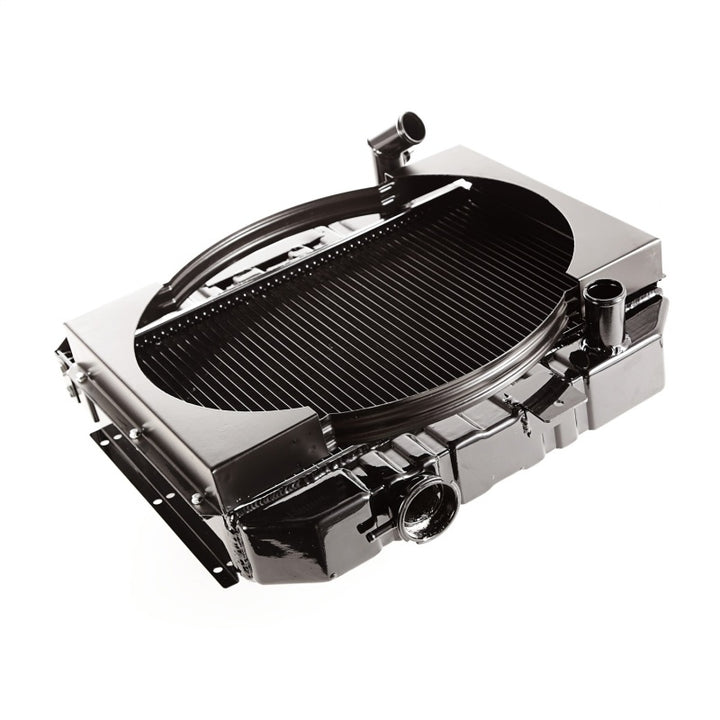 Omix Radiator w/ Fan Shroud 2 Row- 41-52 Willys Models - Bull Strap