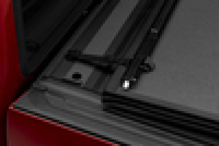 BAK 07-20 Toyota Tundra 5ft 6in Bed BAKFlip MX4 Matte Finish - Bull Strap