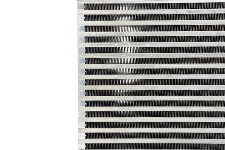 CSF Magnum 900+hp Bar & Plate Intercooler Core - 20in L x 12in H x 4in W - Bull Strap
