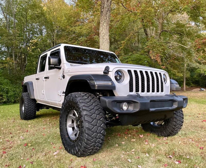 Oracle Oculus Bi-LED Projector Headlights for Jeep JL/Gladiator JT - Matte Blk - 5500K - Bull Strap