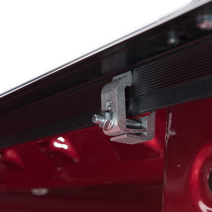 Tonno Pro 07-13 Chevy Silverado 1500 5.8ft Fleetside Lo-Roll Tonneau Cover - Bull Strap