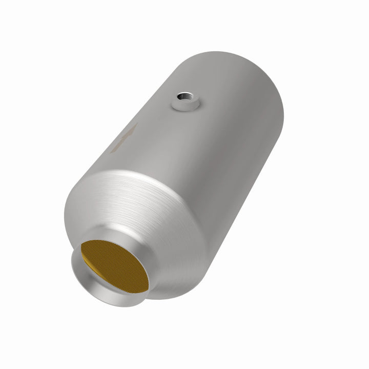 Magnaflow 3.00in. C/C 6in. spun body Universal Converter - Bull Strap