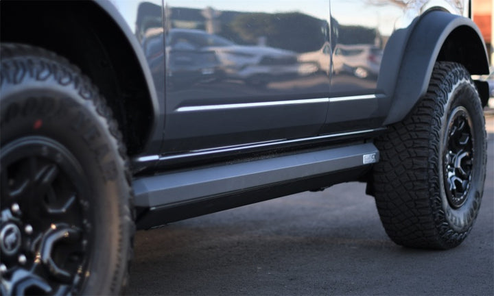 AMP Research 21-23 Ford Bronco 4 Door (Excl. Raptor) XL PowerStep - Black - Bull Strap