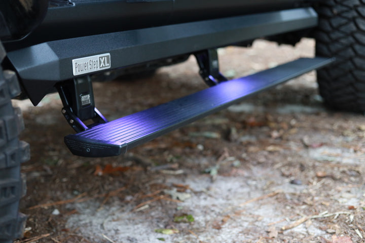 AMP Research 2013-2015 Dodge Ram 1500 Crew Cab PowerStep XL - Black - Bull Strap