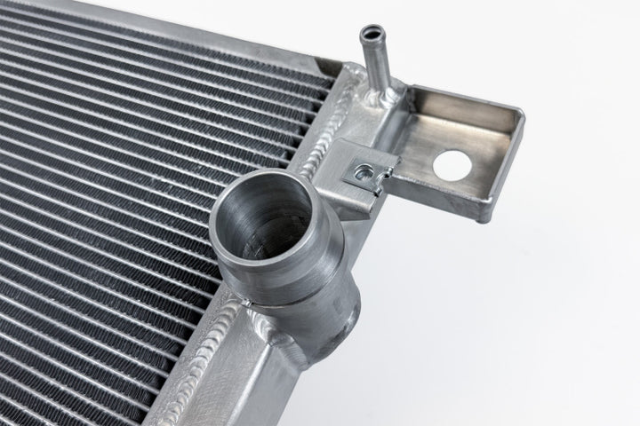 CSF 2021+ Ford Bronco/2024+ Ford Ranger 2.3L & 2.7L EcoBoost Heavy Duty All Metal Radiator - Bull Strap