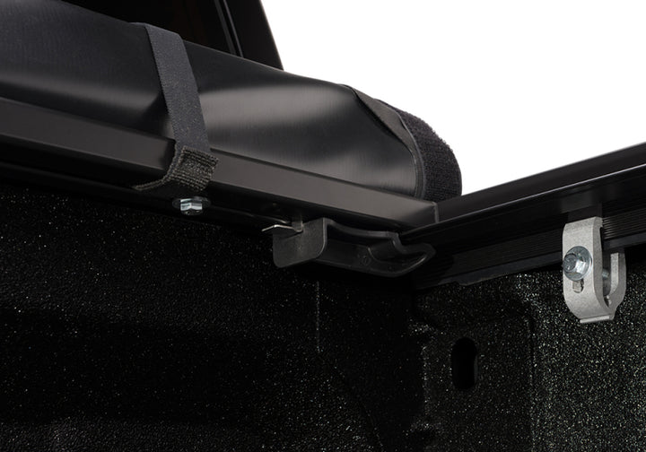 Truxedo 09-18 Ram 1500 & 19-20 Ram 1500 Classic 6ft 4in Pro X15 Bed Cover - Bull Strap