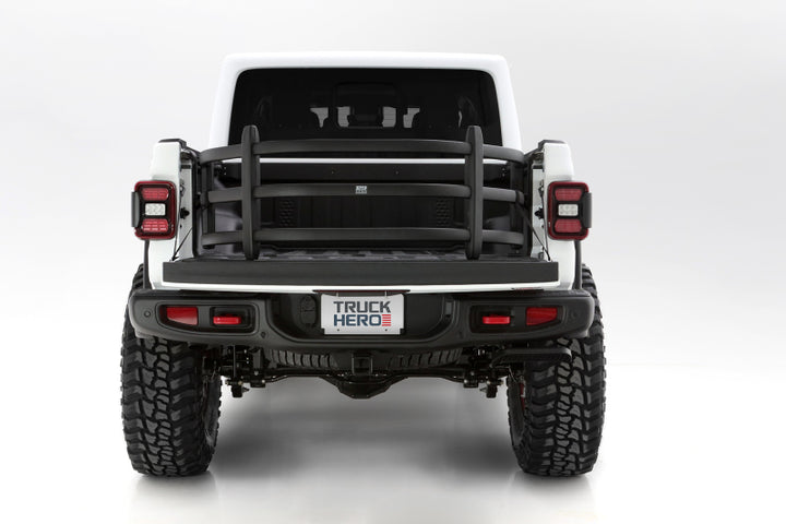 AMP Research 20-22 Jeep Gladiator (Does Not Work w/Tonneau Cvrs) Bedxtender HD Sport - Black - Bull Strap